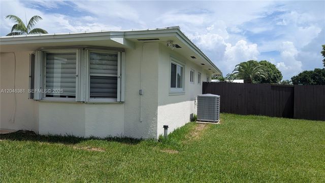 10442 SW 114th St, Miami, FL 33176