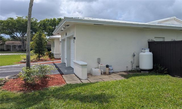 10442 SW 114th St, Miami, FL 33176