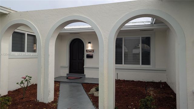 10442 SW 114th St, Miami, FL 33176