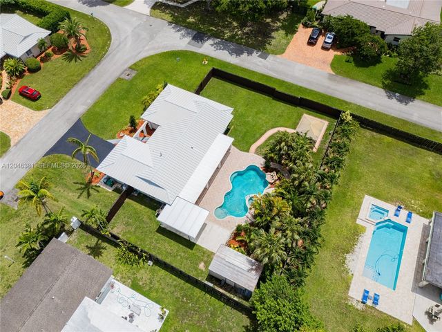 10442 SW 114th St, Miami, FL 33176
