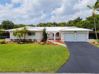 10442 SW 114th St, Miami, FL 33176