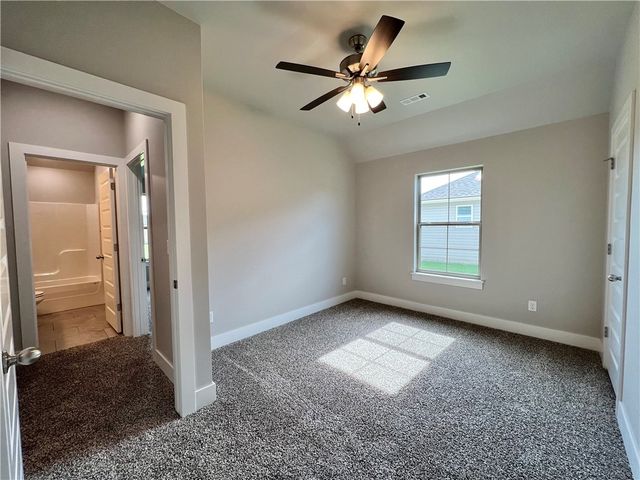 1803 E Hudson Drive, Siloam Springs, AR 72761