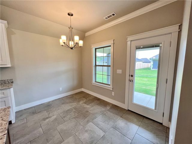 1803 E Hudson Drive, Siloam Springs, AR 72761