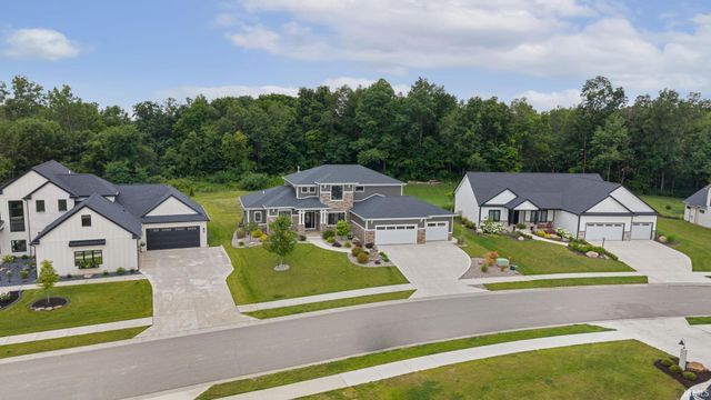 13193 Passerine Boulevard, Fort Wayne, IN 46845