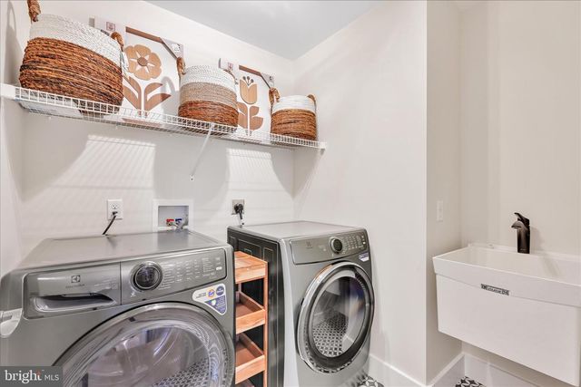 3151 CREIGHTON DR, Manheim, PA 17545