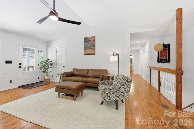 302 Rich Mountain Road, Flat Rock, NC 28731