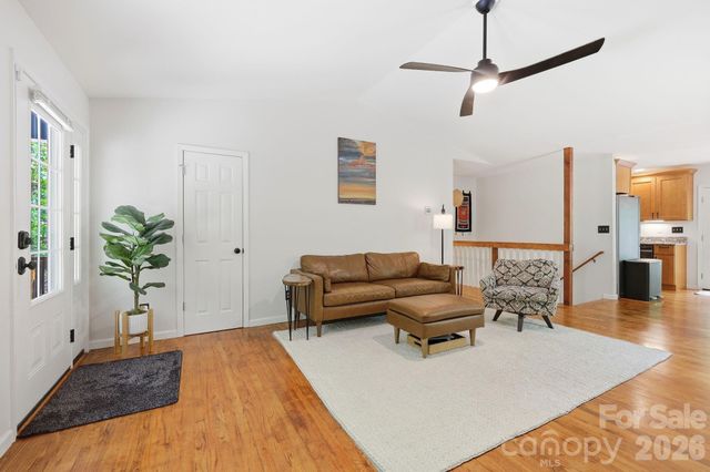 302 Rich Mountain Road, Flat Rock, NC 28731