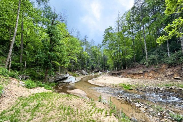 302 Rich Mountain Road, Flat Rock, NC 28731