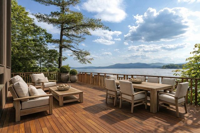 20 WYMAN Drive, Wolfeboro, NH 03894