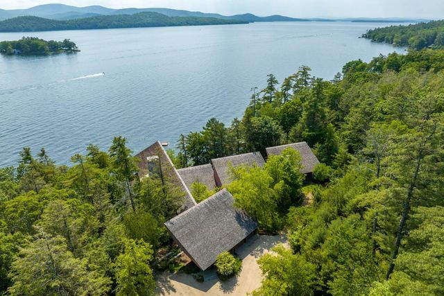 20 WYMAN Drive, Wolfeboro, NH 03894