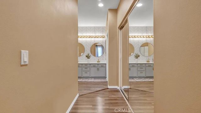 933 Somerville, Irvine, CA 92620