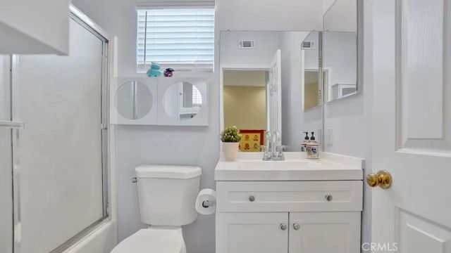 933 Somerville, Irvine, CA 92620
