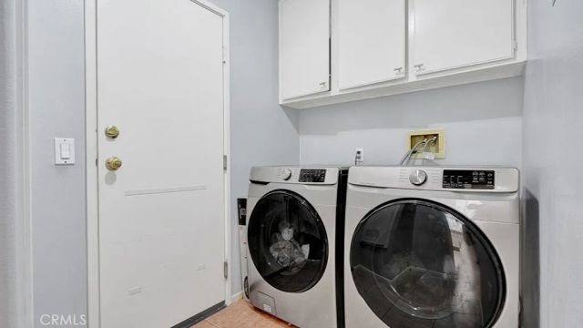 933 Somerville, Irvine, CA 92620