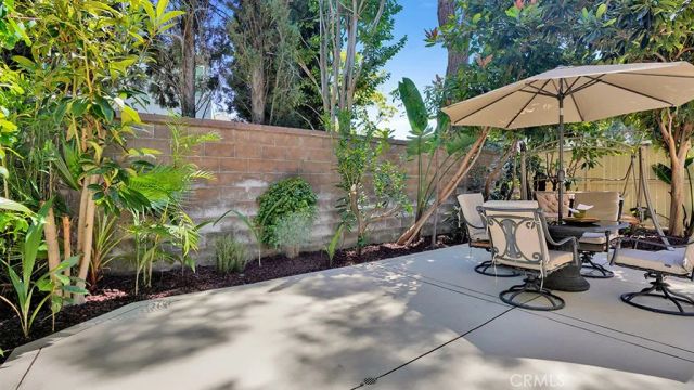 933 Somerville, Irvine, CA 92620