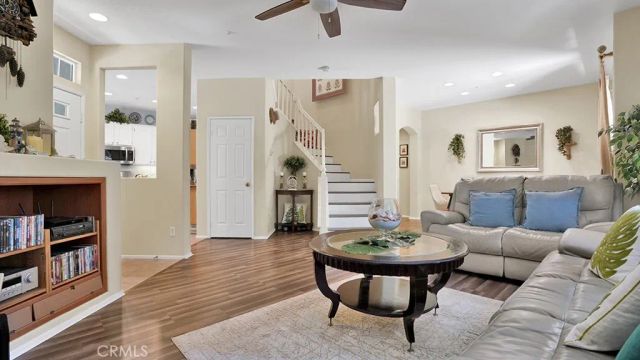 933 Somerville, Irvine, CA 92620