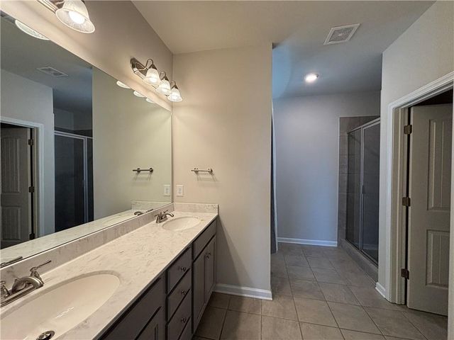 5163 Woodline View Lane, Auburn, GA 30011