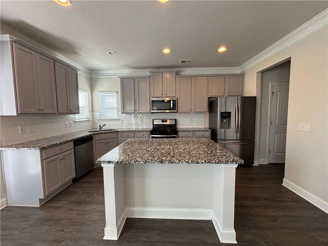 5163 Woodline View Lane, Auburn, GA 30011