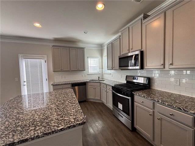 5163 Woodline View Lane, Auburn, GA 30011