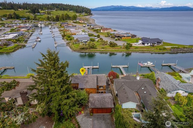 2180 Cove Drive, Oak Harbor, WA 98277