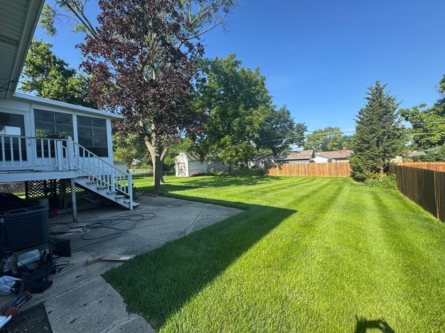 2010 Carleton Road, Hoffman Estates, IL 60169