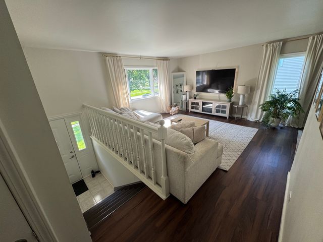 2010 Carleton Road, Hoffman Estates, IL 60169