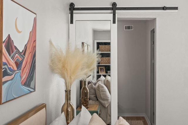 8550 Fair Oaks Crossing 111, Dallas, TX 75243