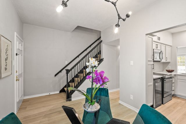 8550 Fair Oaks Crossing 111, Dallas, TX 75243