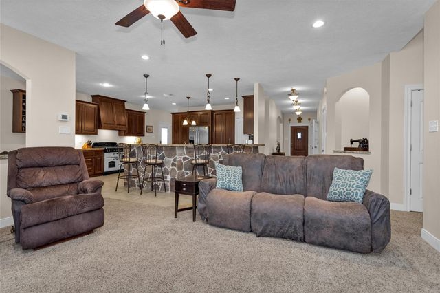 11239 Blue Grass Way, Conroe, TX 77304