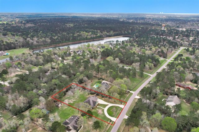 11239 Blue Grass Way, Conroe, TX 77304