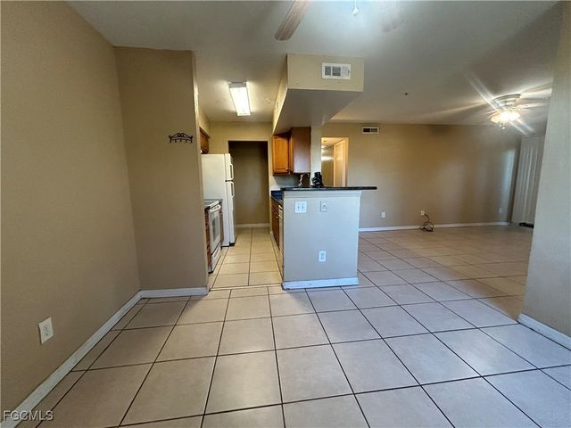 2875 Winkler AVE 502, Fort Myers, FL 33916