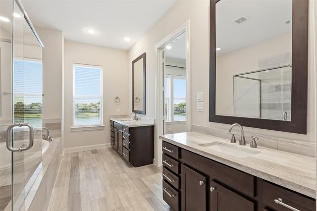 2134 Lakeshore Edge Drive, Houston, TX 77080