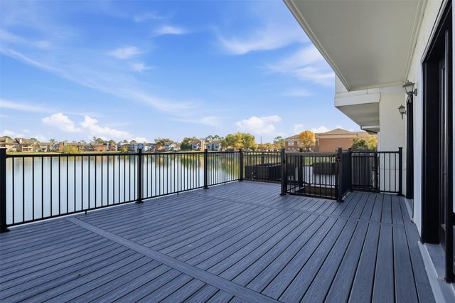 2134 Lakeshore Edge Drive, Houston, TX 77080