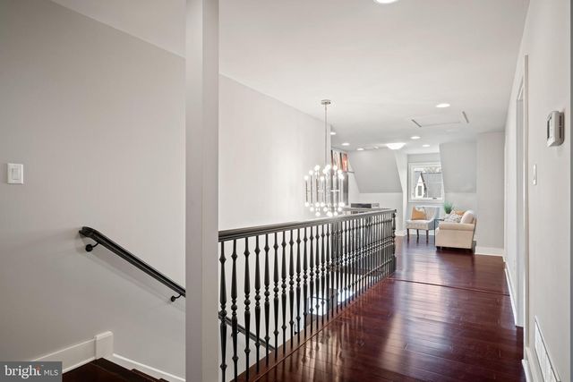 2687 AVENUE DU VLG, Bethlehem, PA 18015