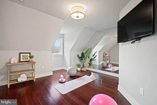 2687 AVENUE DU VLG, Bethlehem, PA 18015