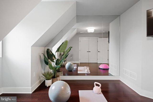 2687 AVENUE DU VLG, Bethlehem, PA 18015