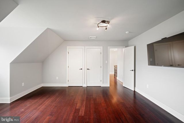 2687 AVENUE DU VLG, Bethlehem, PA 18015