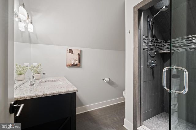 2687 AVENUE DU VLG, Bethlehem, PA 18015