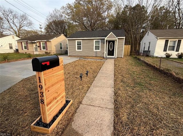 1938 Long Green LN, Hampton, VA 23663