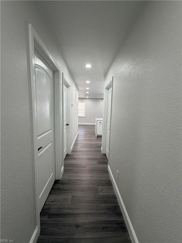 1938 Long Green LN, Hampton, VA 23663