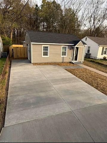 1938 Long Green LN, Hampton, VA 23663