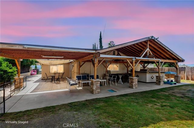 19027 Stroh Avenue, Corona, CA 92881