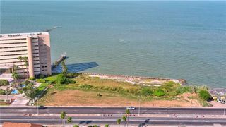 4402 Ocean Dr, Corpus Christi, TX 78412