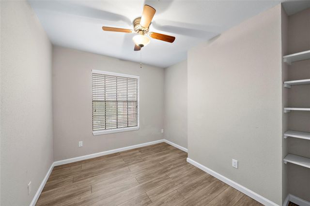 2750 Holly Hall Street 1608, Houston, TX 77054