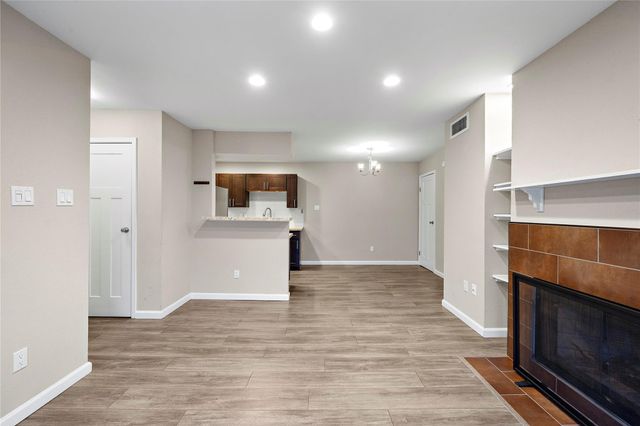 2750 Holly Hall Street 1608, Houston, TX 77054