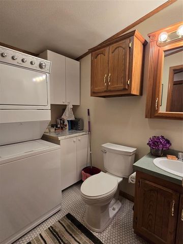 218 Wisconsin Avenue, Chetek, WI 54728