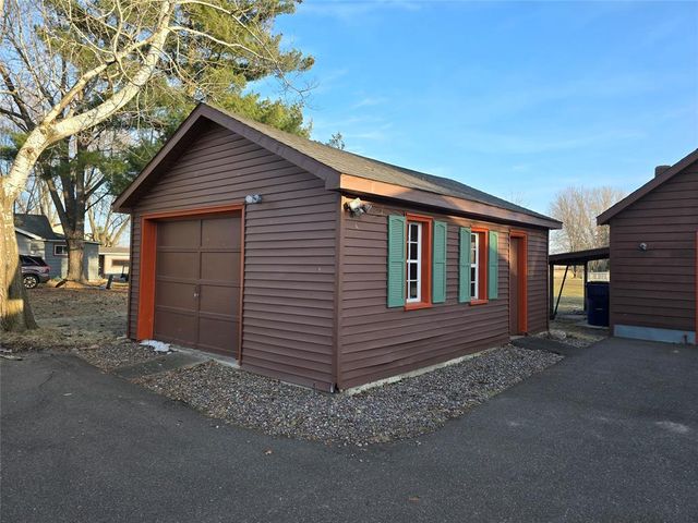 218 Wisconsin Avenue, Chetek, WI 54728