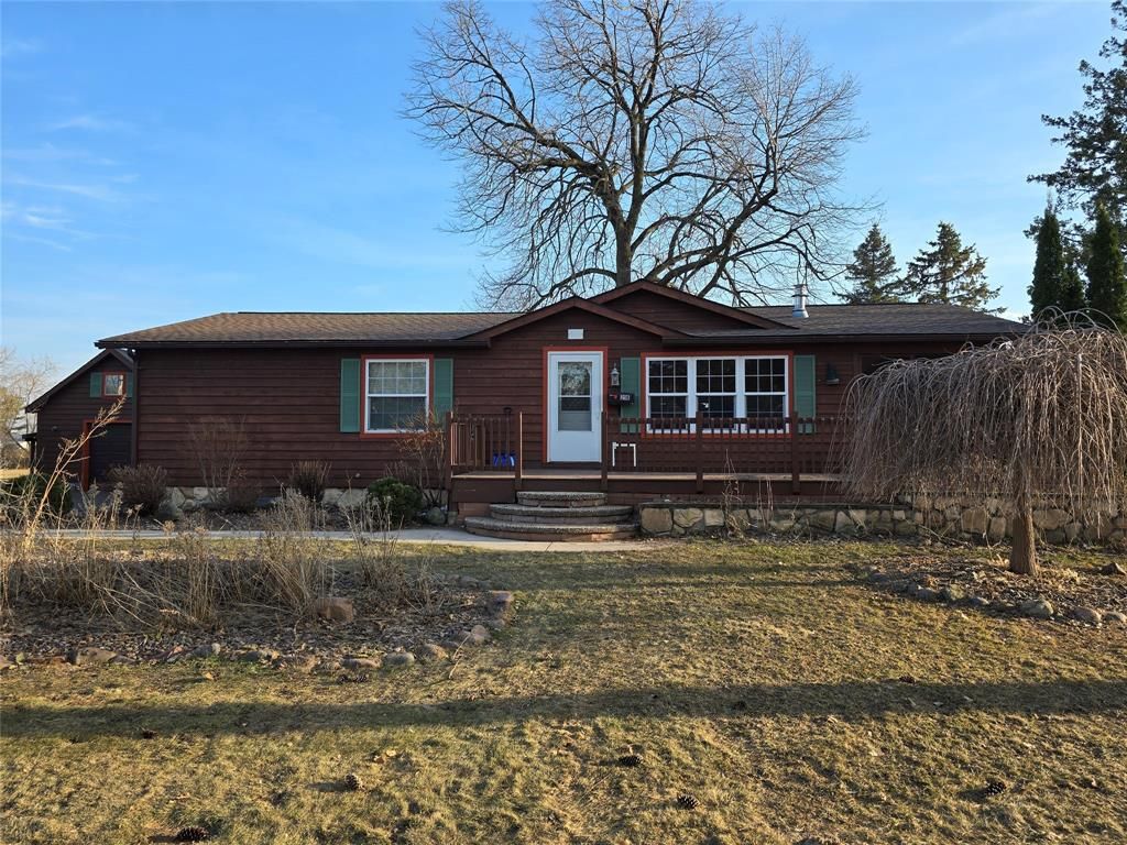 218 Wisconsin Avenue, Chetek, WI 54728