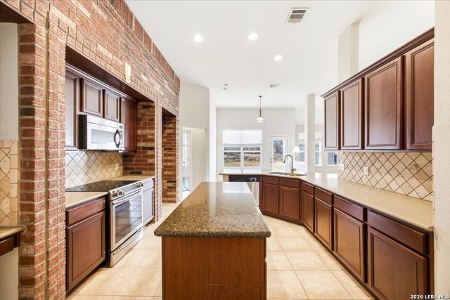 13115 Five Brks, Helotes, TX 78023