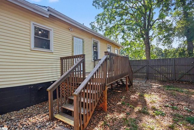 8175 Hill Street, Boiling Springs, SC 29316