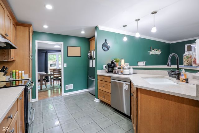 6625 Karyn Drive, Avon, IN 46123